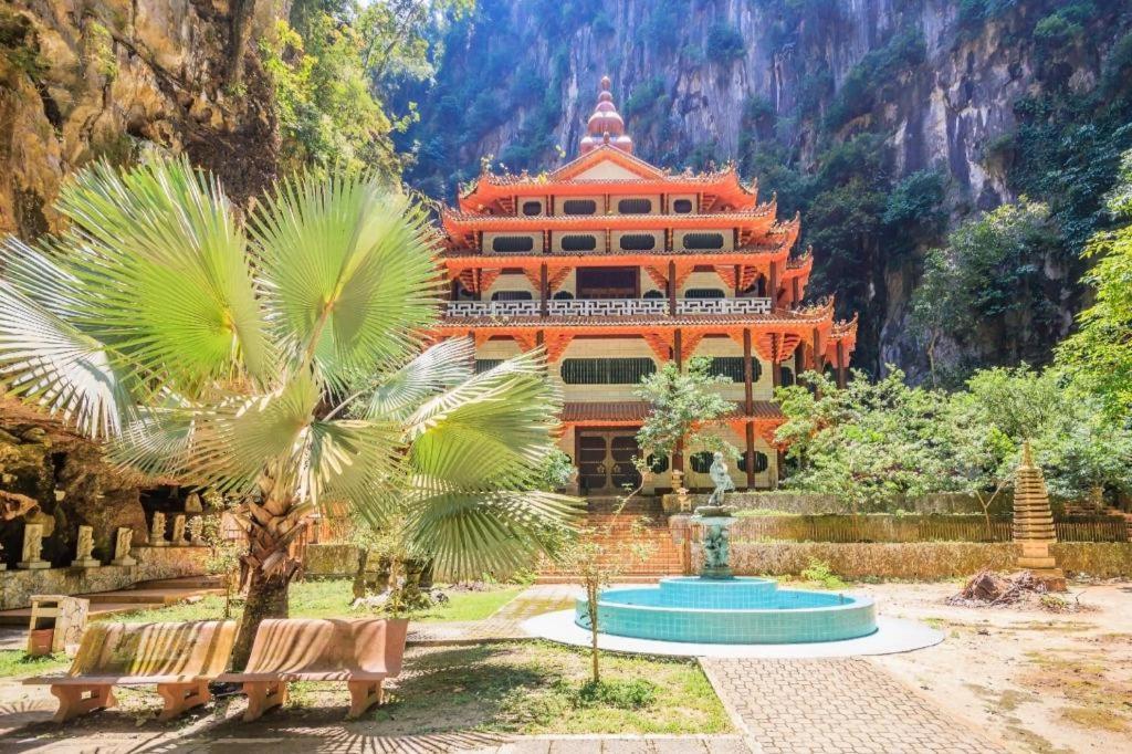 Mornington Hotel Medan Ipoh Exterior foto